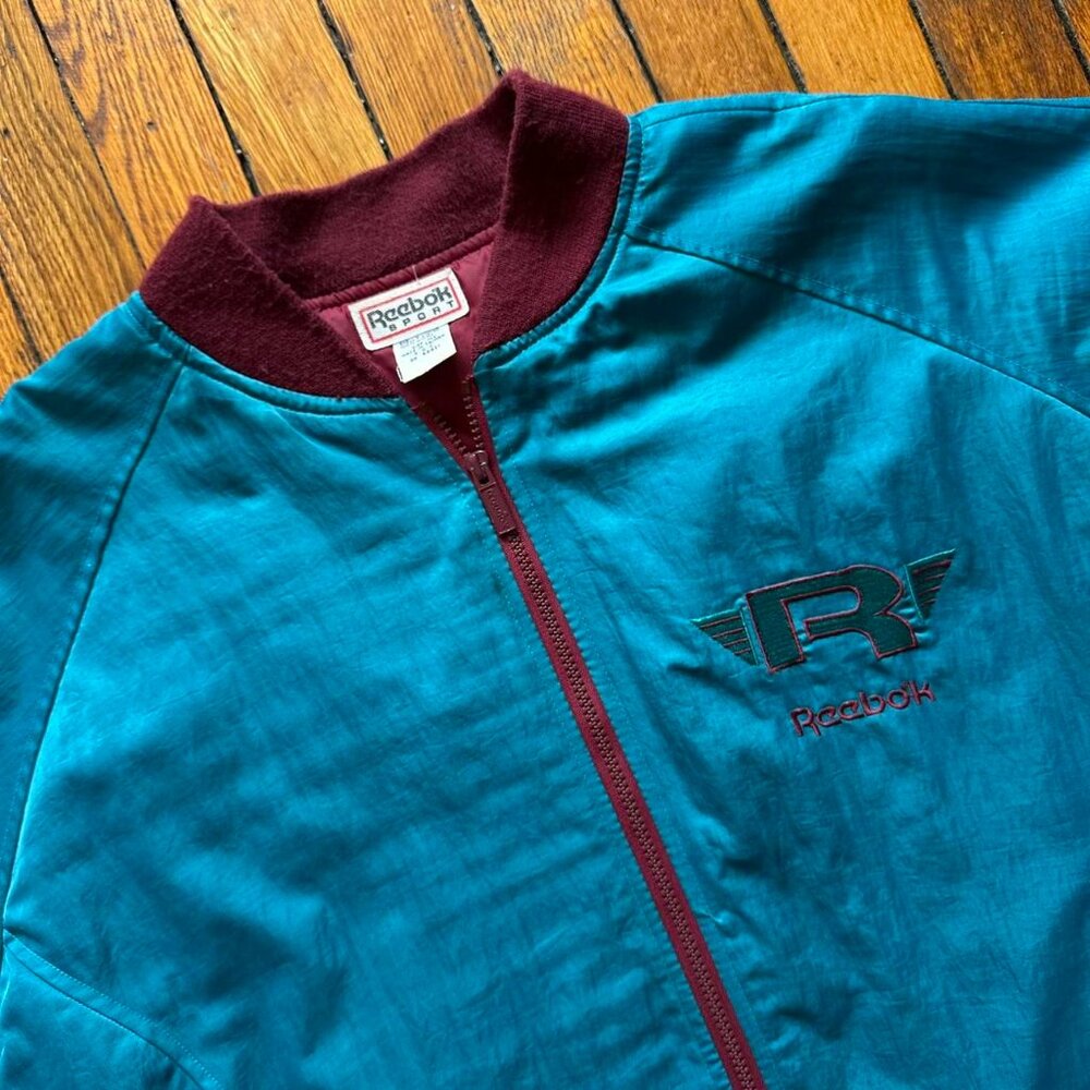 Vintage 90s Reebok Sport Puffer Jacket Men XL Aqua Berry Blue Purple Embroidered - Picture 2 of 8